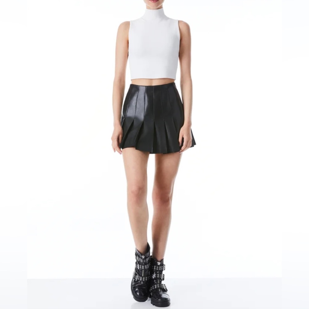 Alice + Olivia Carter Pleated Vegan Leather Mini Skirt | Black | 0